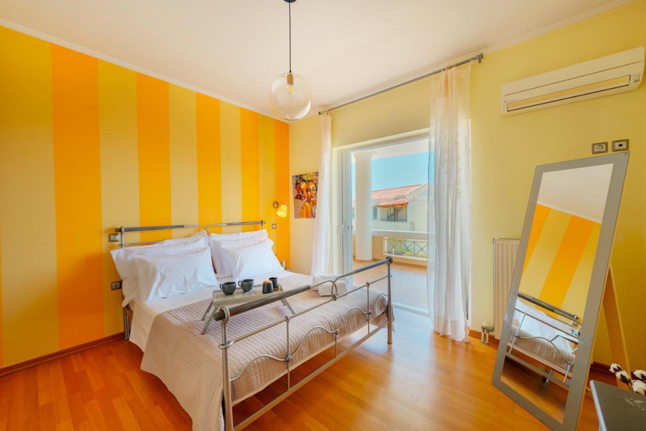 The Painters Luxurious Villa Anáviszosz Kültér fotó