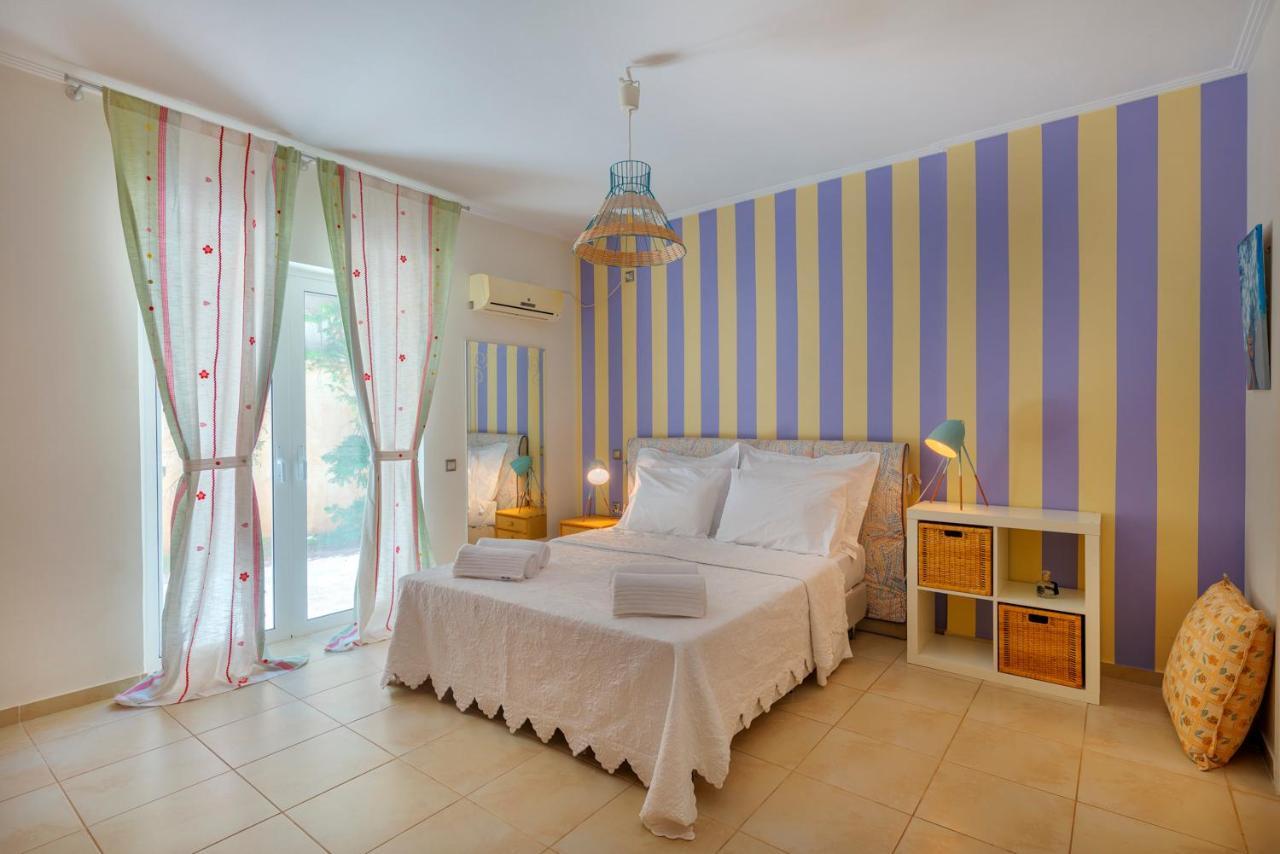 The Painters Luxurious Villa Anáviszosz Kültér fotó